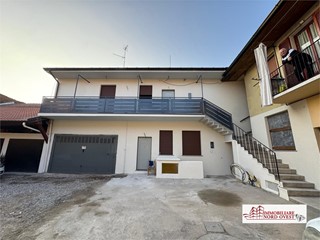 Trilocale in Vendita a Vittuone, 220'000&euro;, 94 m²