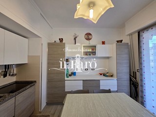 Bilocale in Vendita a Camaiore, zona Lido di Camaiore, 268'000&euro;, 50 m², arredato