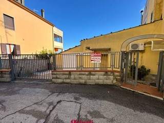 Casa Indipendente in Vendita a San Salvo, 98'000&euro;, 140 m², con Box