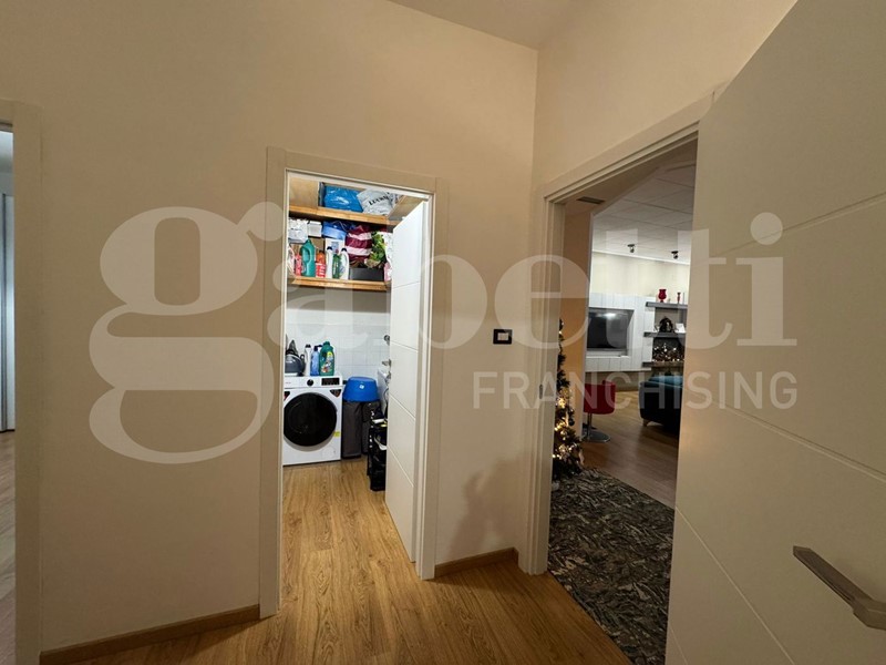 Appartamento in Vendita a Lecce, 290'000&euro;, 170 m²