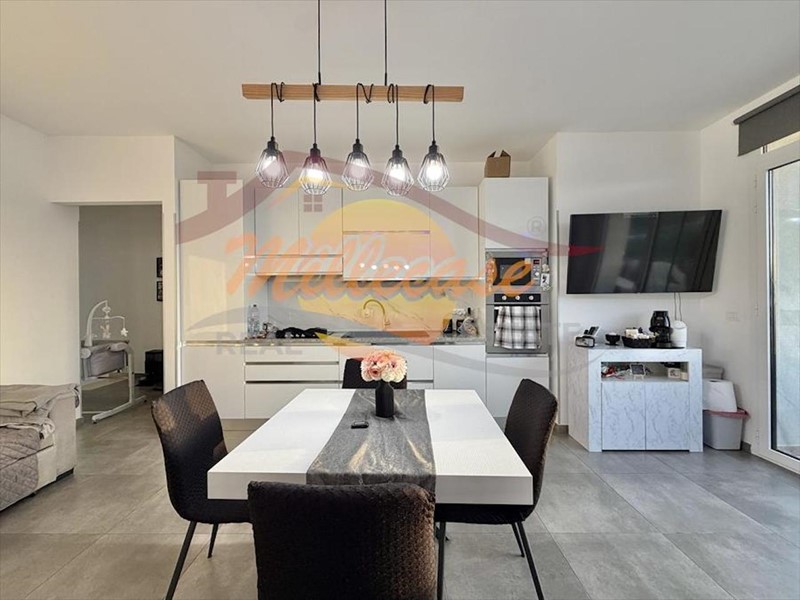 Quadrilocale in Vendita a Siracusa, zona Melilli, 148'000&euro;, 107 m², arredato