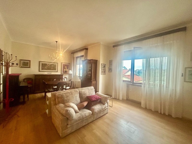 Appartamento in Vendita a Siena, 360'000&euro;, 130 m²