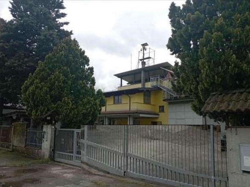 Quadrilocale in Vendita a Sannazzaro de' Burgondi, 22'556&euro;, 186 m²