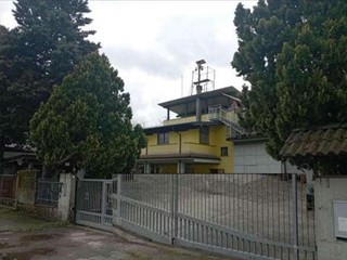 Quadrilocale in Vendita a Sannazzaro de' Burgondi, 22'556&euro;, 186 m²