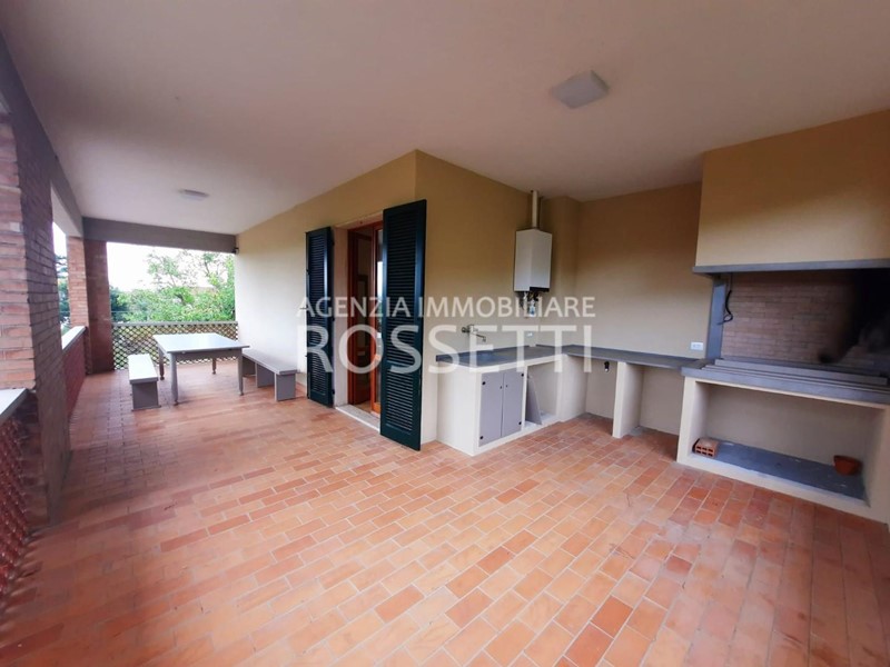 Quadrilocale in Affitto a Cerreto Guidi, zona Bassa, 1'000&euro;, 115 m², arredato, con Box
