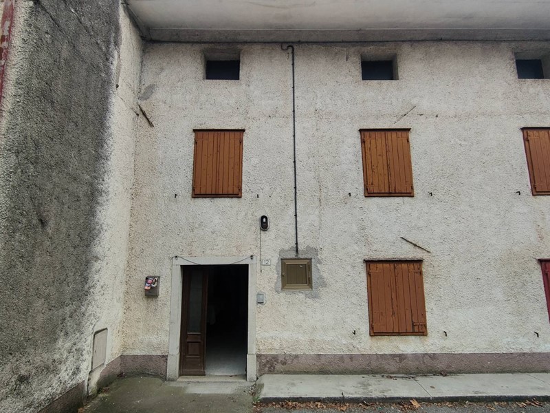 Villetta a schiera in Vendita a Ruda, 90'000&euro;, 212 m²