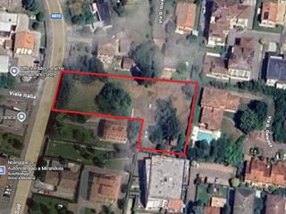 Terreno edificabile in Vendita a Mirandola, 3250 m²