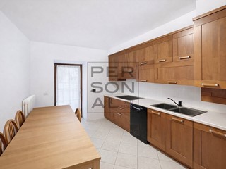 Casa Indipendente in Vendita a Trento, 427'000&euro;, 170 m²