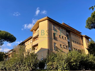 Appartamento in Vendita a Roma, 349'000&euro;, 135 m²