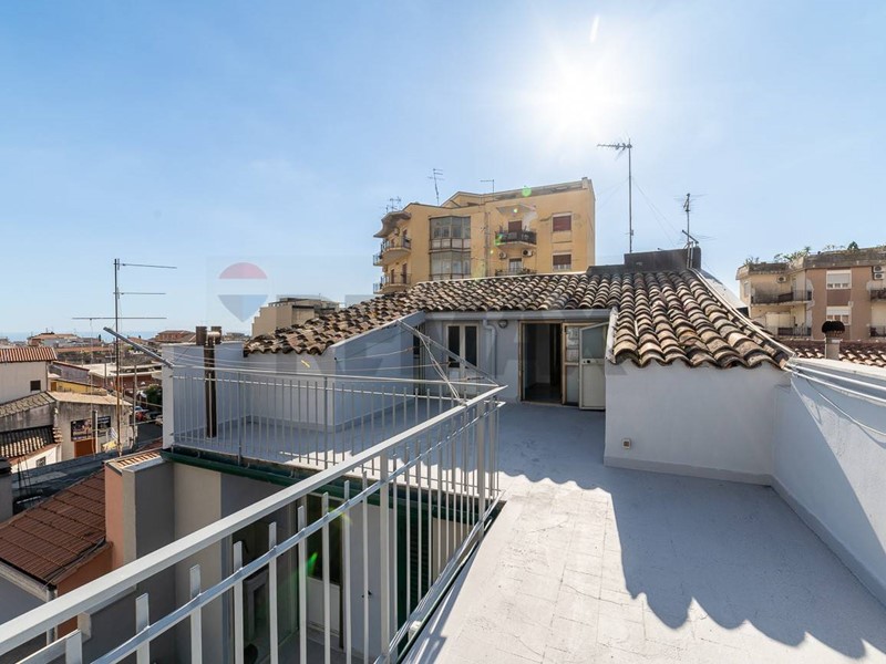 Attico in Vendita a Catania, 39'000&euro;, 55 m²