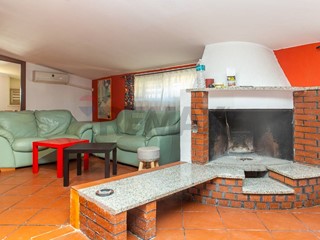 Appartamento in Vendita a Misterbianco, 89'000&euro;, 115 m²