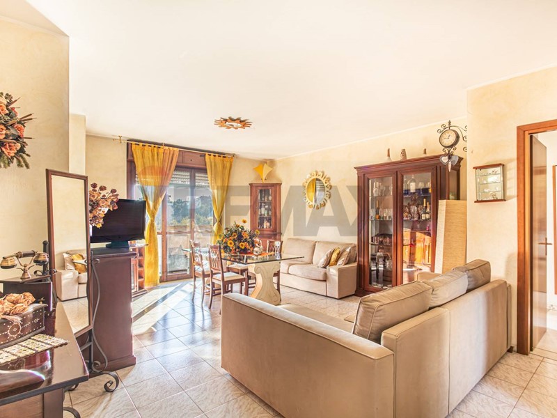 Trilocale in Vendita a Segrate, 309'000&euro;, 101 m²