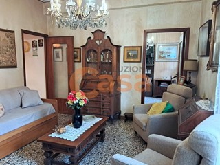 Trilocale in Vendita a Piacenza, 83'000&euro;, 67 m²