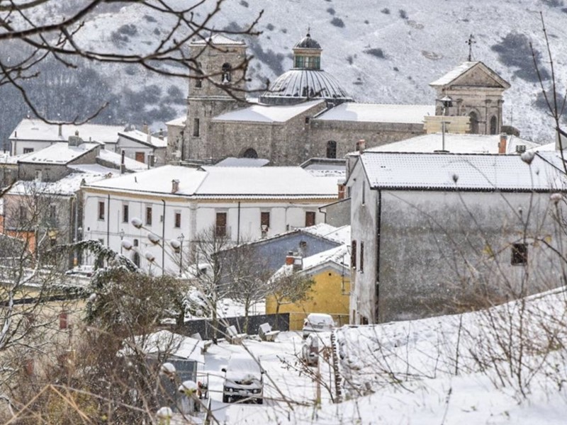 Casa Indipendente in Vendita a Faeto, 48'000&euro;, 80 m²