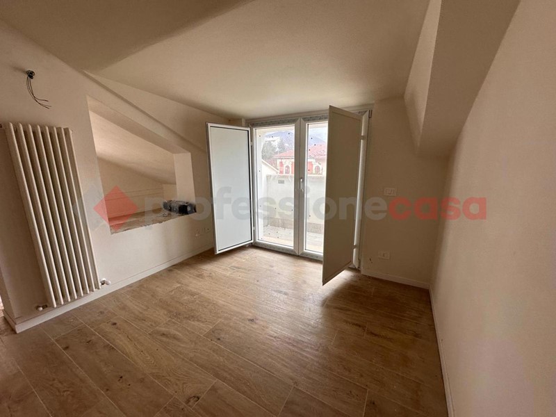 Trilocale in Vendita a Avezzano, 135'000&euro;, 65 m²