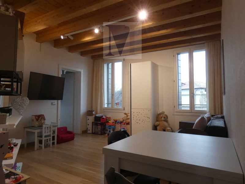 Quadrilocale in Vendita a Padova, 330'000&euro;, 90 m²