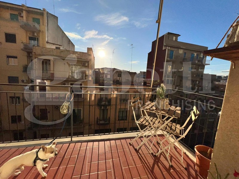 Trilocale in Vendita a Catania, 215'000&euro;, 116 m²
