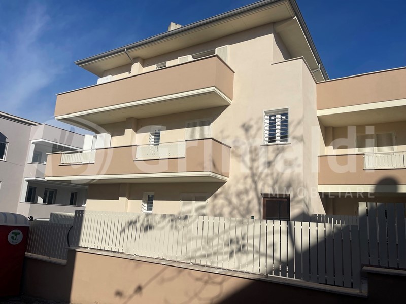 Trilocale in Vendita a Fonte Nuova, 190'000&euro;, 75 m²