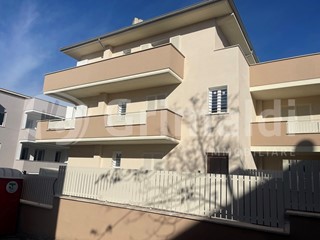 Trilocale in Vendita a Fonte Nuova, 190'000&euro;, 75 m²