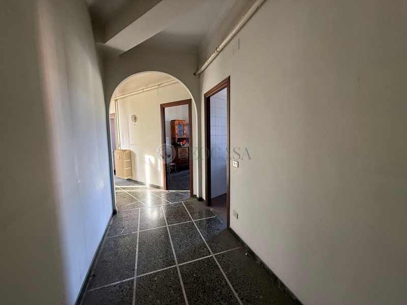 Appartamento in Vendita a La Spezia, zona Centro cittÃ, 200'000&euro;, 135 m²