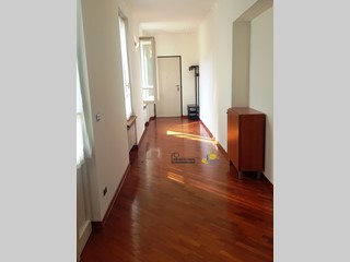 Trilocale in Affitto a Parma, zona Parma Centro, 900&euro;, 107 m², arredato