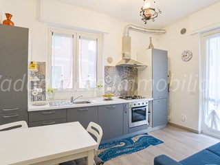 Trilocale in Affitto a Finale Ligure, 2'700&euro;, 64 m², arredato