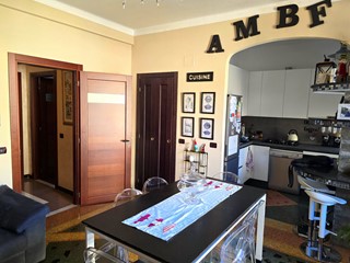 Appartamento in Vendita a Rapallo, zona Zona Porto, 349'000&euro;, 126 m²