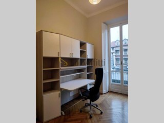Appartamento in Affitto a Torino, zona Crocetta, 1'500&euro;, 100 m², arredato