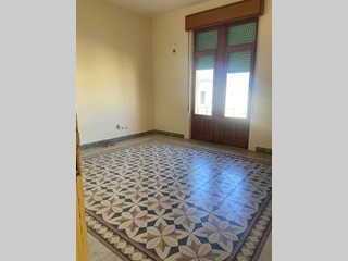 Appartamento in Vendita a Reggio Calabria, 210'000&euro;, 190 m²