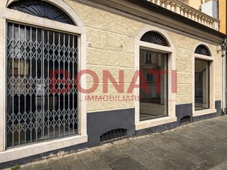 Immobile commerciale in Affitto a La Spezia, 1'500&euro;, 120 m²
