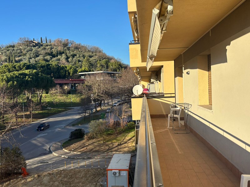 Quadrilocale in Affitto a Perugia, zona Case Bruciate /Stazione, 1'000&euro;, 105 m², arredato