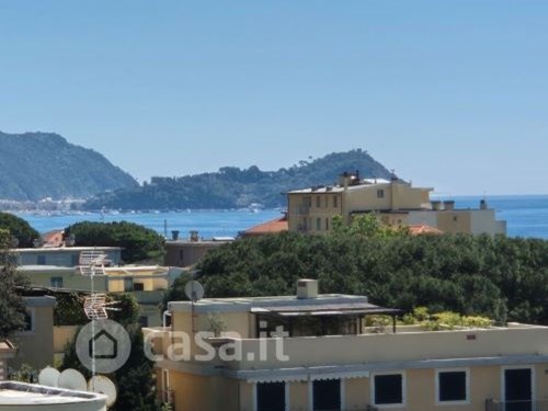 Appartamento in Vendita a Lavagna, zona ARENELLE, 245'000&euro;, 55 m², arredato