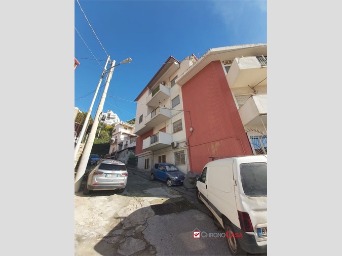 Appartamento in Vendita a Messina, 76'000&euro;, 110 m²