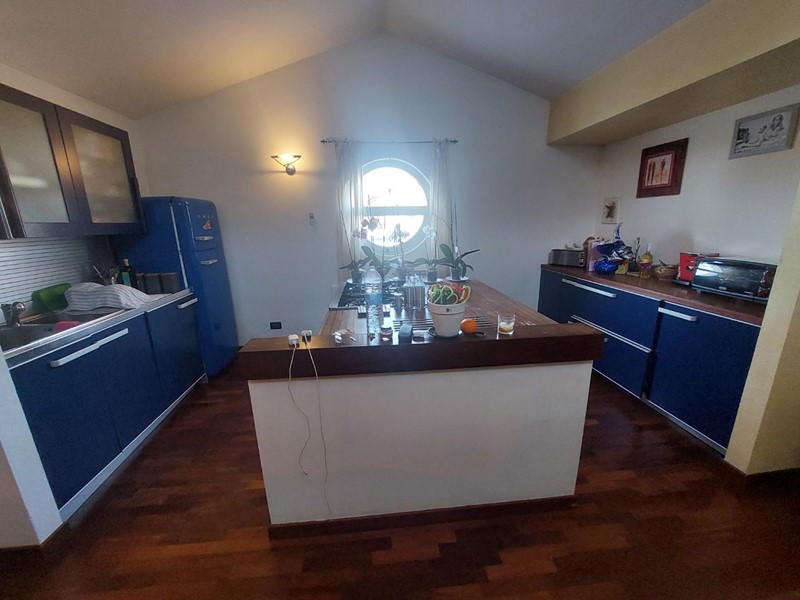 Attico in Vendita a Fosdinovo, zona Caniparola, 119'000&euro;, 75 m², arredato