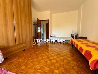 Appartamento in Vendita a Venezia, zona Mestre, 167'000&euro;, 126 m², con Box