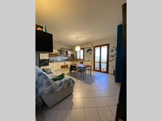 Quadrilocale in Vendita a Poggio a Caiano, 258'000&euro;, 75 m², con Box