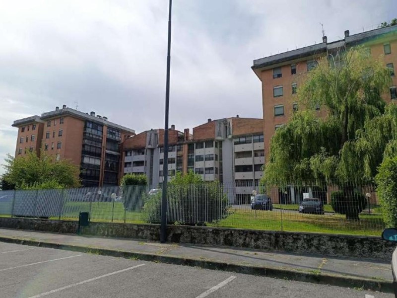 Appartamento in Vendita a Pieve Emanuele, 125'250&euro;, 122 m², con Box