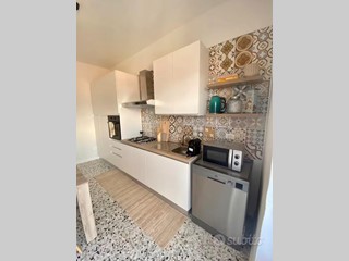 Appartamento in Affitto a La Spezia, 1'250&euro;, 110 m², arredato