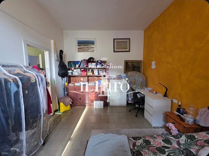 Appartamento in Vendita a Viareggio, 280'000&euro;, 120 m², arredato
