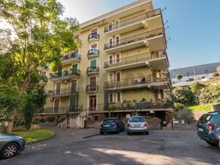 Appartamento in Vendita a Tremestieri Etneo, 270'000&euro;, 177 m²