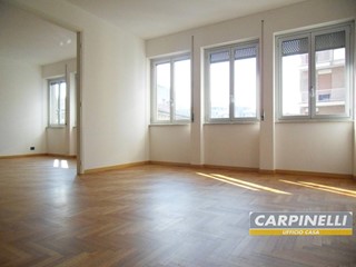 Quadrilocale in Vendita a Monza, 630'000&euro;, 153 m²
