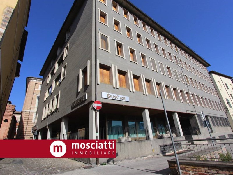 Trilocale in Vendita a Matelica, 54'000&euro;, 80 m²