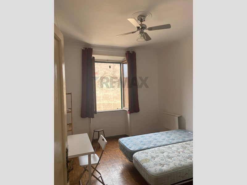 Trilocale in Vendita a Roma, 319'000&euro;, 90 m²