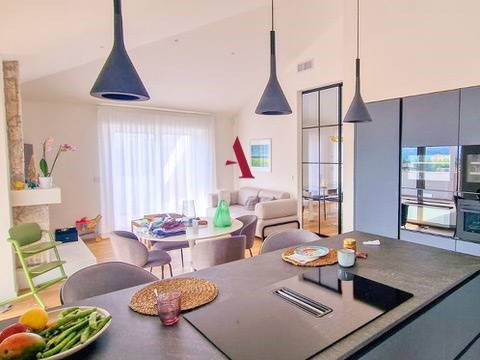 Appartamento in Vendita a Avellino, 455'000&euro;, 200 m²