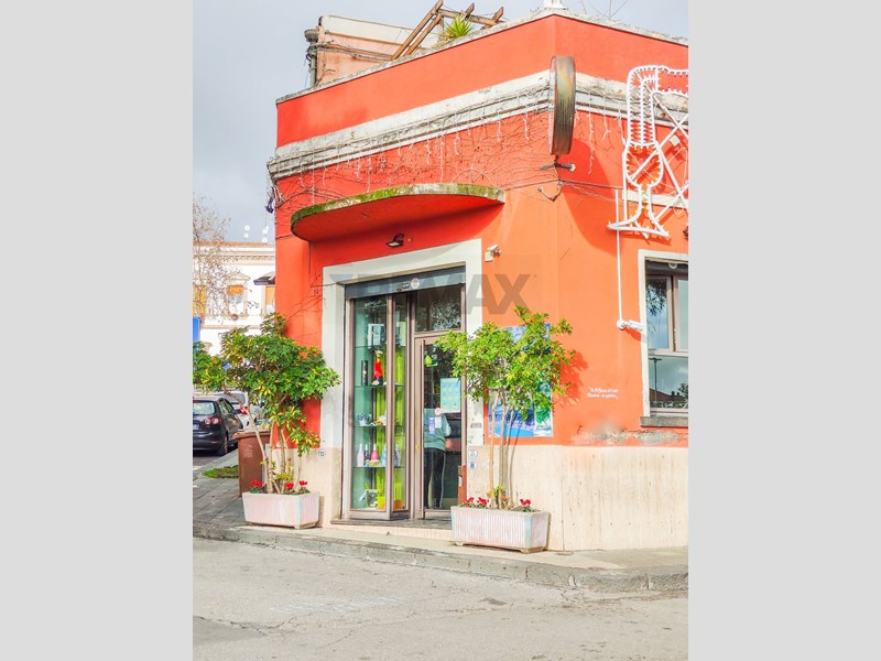 Attività commerciale in Vendita a Belpasso, 95'000&euro;, 90 m²