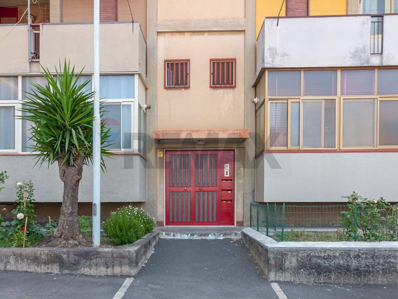 Trilocale in Vendita a Camporotondo Etneo, 93'000&euro;, 92 m²