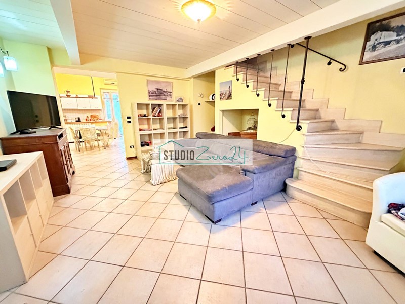 Appartamento in Vendita a Seravezza, 290'000&euro;, 115 m²