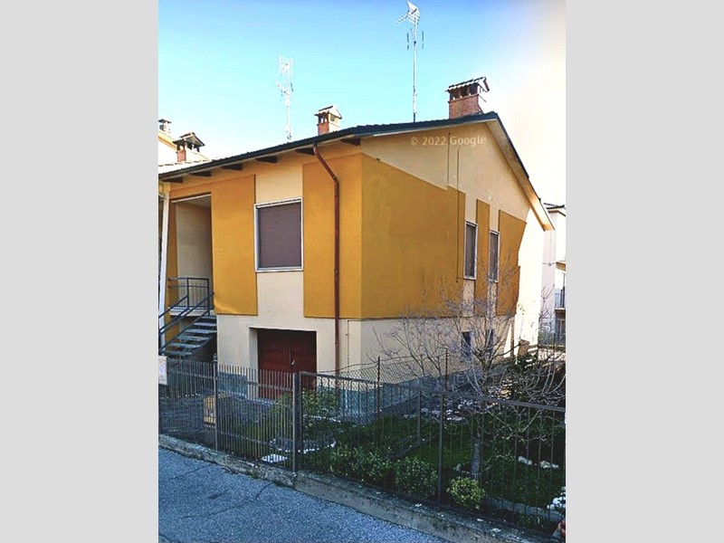 Villa in Vendita a Maleo, 120'000&euro;, 130 m²