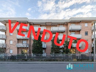 Trilocale in Vendita a Carugate, 255'000&euro;, 88 m²