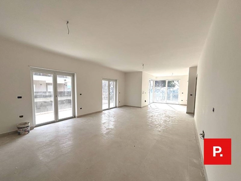 Appartamento in Vendita a Caserta, 420'000&euro;, 120 m²
